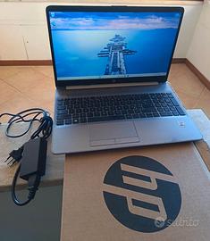 HP 250 15,6" FHD 8-core i5-10gen 16GB 750GB MVMe