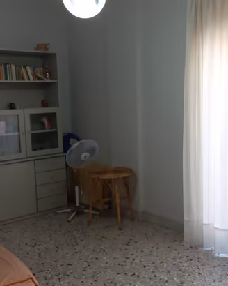 mobile più  scrivania 