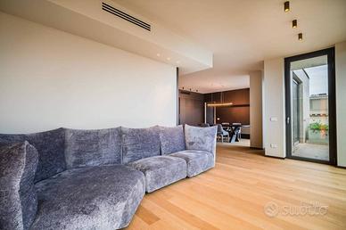 Appartamento di 145 m² con 5 locali a Milano