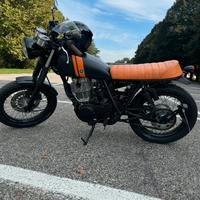 Yamaha SR 400