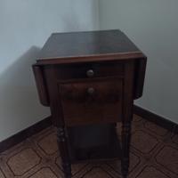 tavolinetto in radica di noce del 900