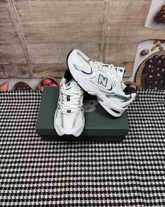 New Balance 530