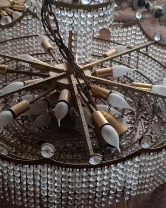 Lampadario vintage in ottone e pendavli murano
