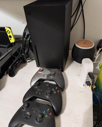 Xbox serie X 1Tb e 2 joypad 