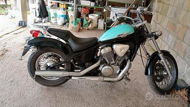 moto Honda Shadow vt 600  