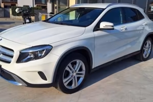 Mercedes-benz GLA 200 d Sport 136CV