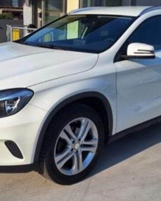 Mercedes-benz GLA 200 d Sport 136CV