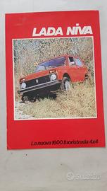 Lada Niva depliant italiano auto epoca originale