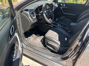 Kia xceed Business 1.6 crdi mhev imt