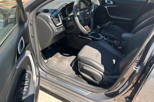 Kia xceed Business 1.6 crdi mhev imt