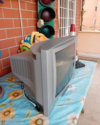 TV jvc 21" pollici formato 4:3 