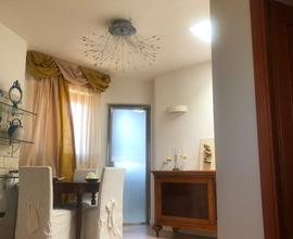 Villetta bifamiliare con giardino e terrazza