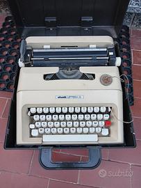 Macchina da scrivere Olivetti lettera 35