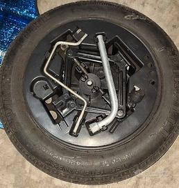 Ruota di scorta con KIT.