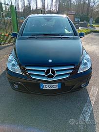 Mercedes unico proprietario perfettcon.soli 14Mila