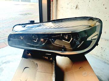 Faro SX adattivo_BMW_Serie 2_Active Tourer_F45/46