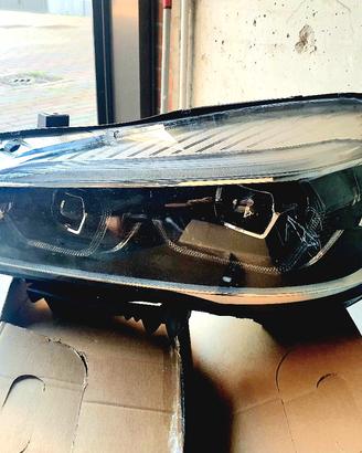 Faro SX adattivo_BMW_Serie 2_Active Tourer_F45/46