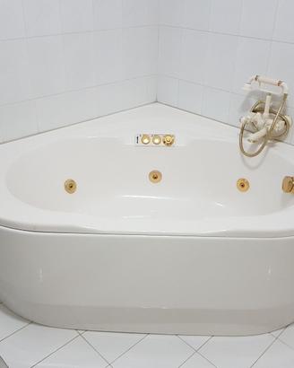Vasca Idromassaggio