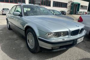 Bmw serie 7 728i 24V cat 1996