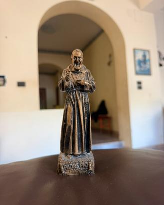 Statuetta Padre Pio 16 cm – Finitura effetto bronz