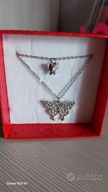Collana con farfalla