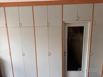 MOBILI PER UFFICIO