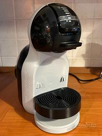 Macchina caffè DeLonghi capsule Dolce Gusto
