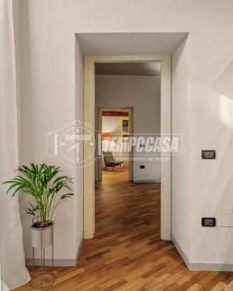 BILOCALE COMPLETAMENTE RISTRUTTURATO IN CENTRO A F