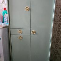 Mobiletto bagno vintage