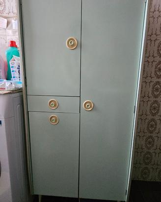 Mobiletto bagno vintage