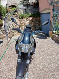 Moto Aprilia Pegaso 650