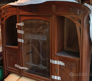 Credenza primi '900  lavorata e intarsiata