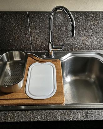 tagliere in legno e polietilene con vaschetta inox