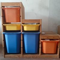 struttura con contenitori Ikea