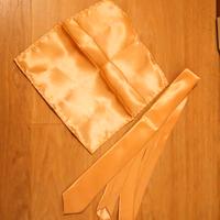 Cravatta e fazzoletto oro da matrimonio 