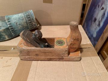 Pialla in legno