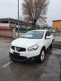 NISSAN QASHQAI DEL 2010 PER RICAMBI