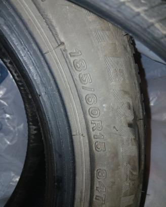 4 Pneumatici Invernali Firestone 185/60 R15 84T