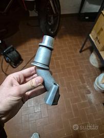 Collettore carburatore Ø24mm per vespa due fori