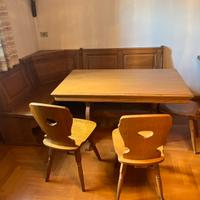 Tavolo + panca + 3 sedie come nuovo