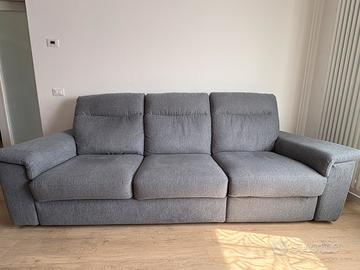 Divano mod. Swing tender azienda “SAMOA DIVANI”.