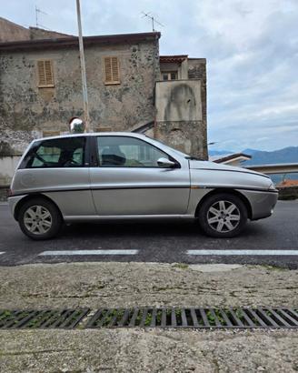 Lancia Y Elefantino