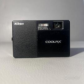 Nikon Coolpix S-70 touchscreen