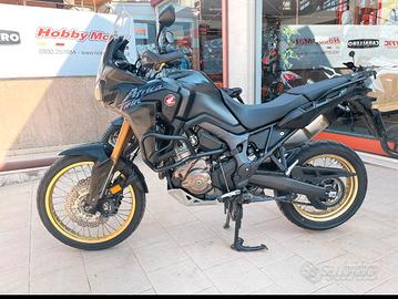 Honda Africa Twin 1000 black edition