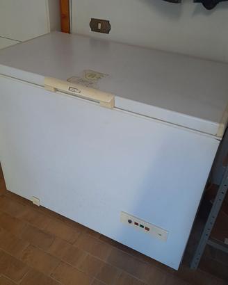 Freezer a pozzetto