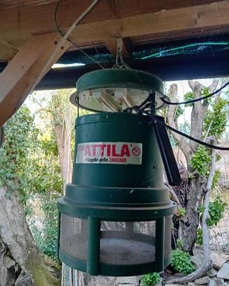 antizanzara Attila