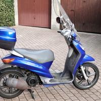 Scooter Peugeot looxor - 150cc