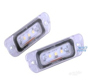 LUCI TARGA A LED PER MERCEDES CLASSE ML W164 05-08