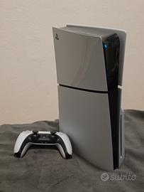 PlayStation 5 Slim versione con disco 1TB