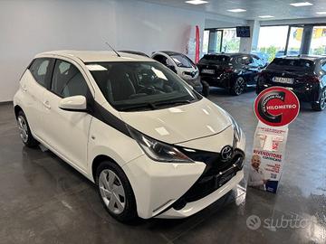 TOYOTA Aygo Automatica MMT 1.0 Benzina 5 Porte x